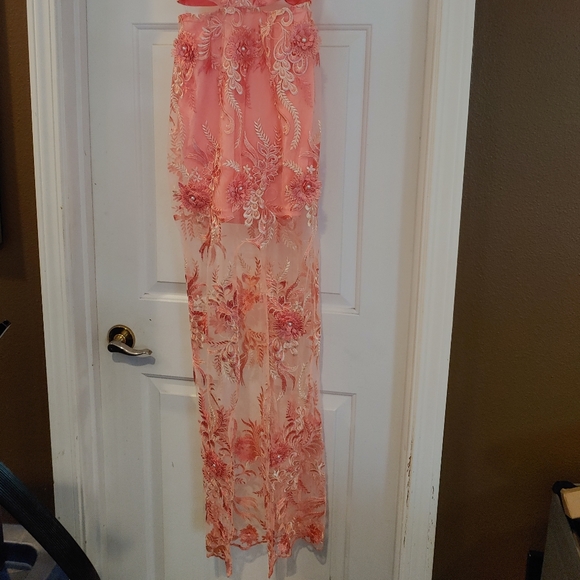 Coral Lace Dress Slit and Cut Out Size Small - Picture 2 of 6